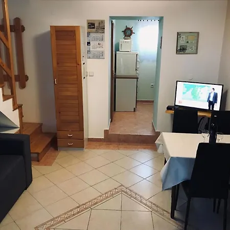 Сasa de vacaciones Ferienhaus In Mit Privatem Pool Peroj