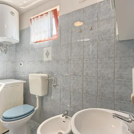 Ferienhaus In Mit Privatem Pool * Peroj
